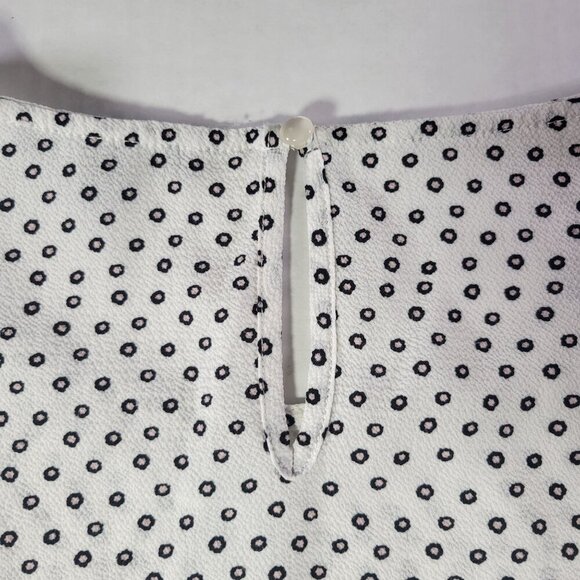 Adrianna Papell White & Black Polka Dot Smocked Hem Cap Sleeve Blouse Size M - Picture 6 of 9